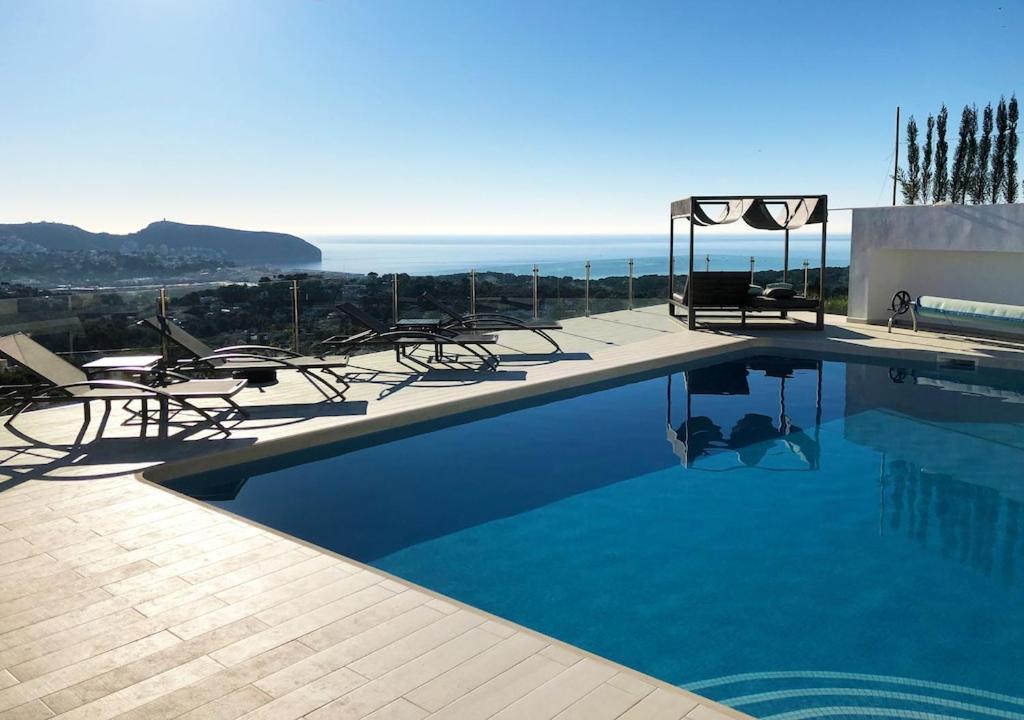 Villa Casa Vida, Your With Panoramic Sea Views In Moraira.