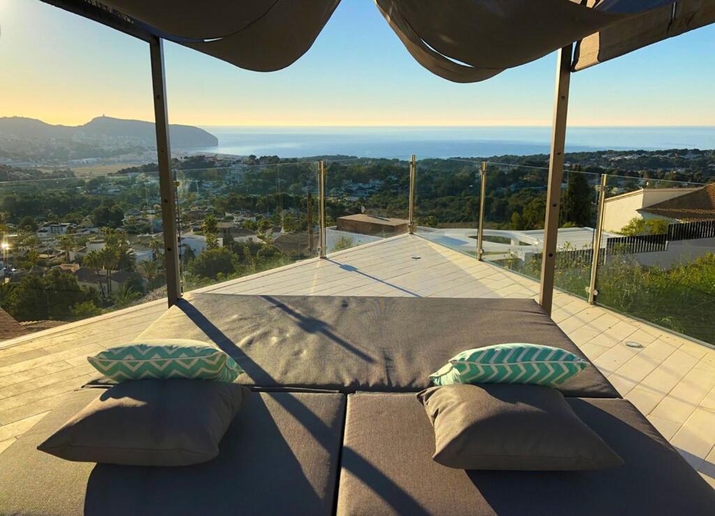 Casa Vida, Your With Panoramic Sea Views In Moraira.