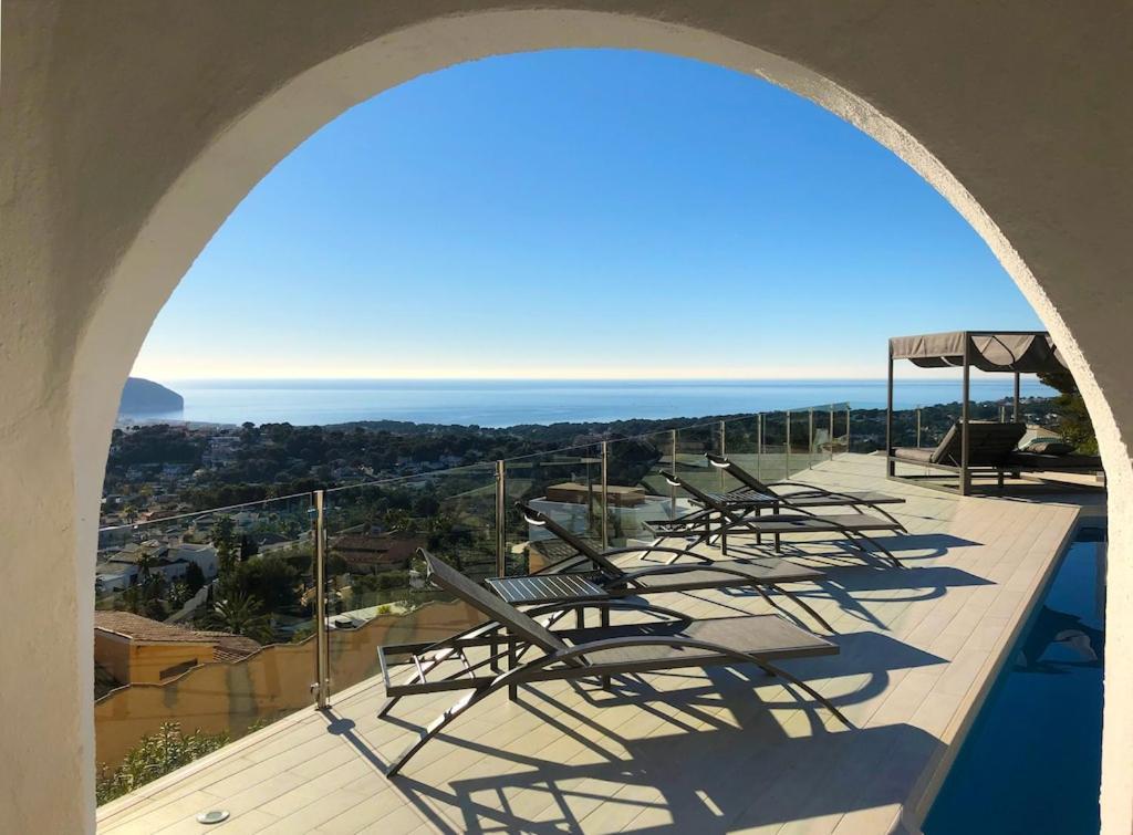 Casa Vida, Your With Panoramic Sea Views In Moraira. Villa *